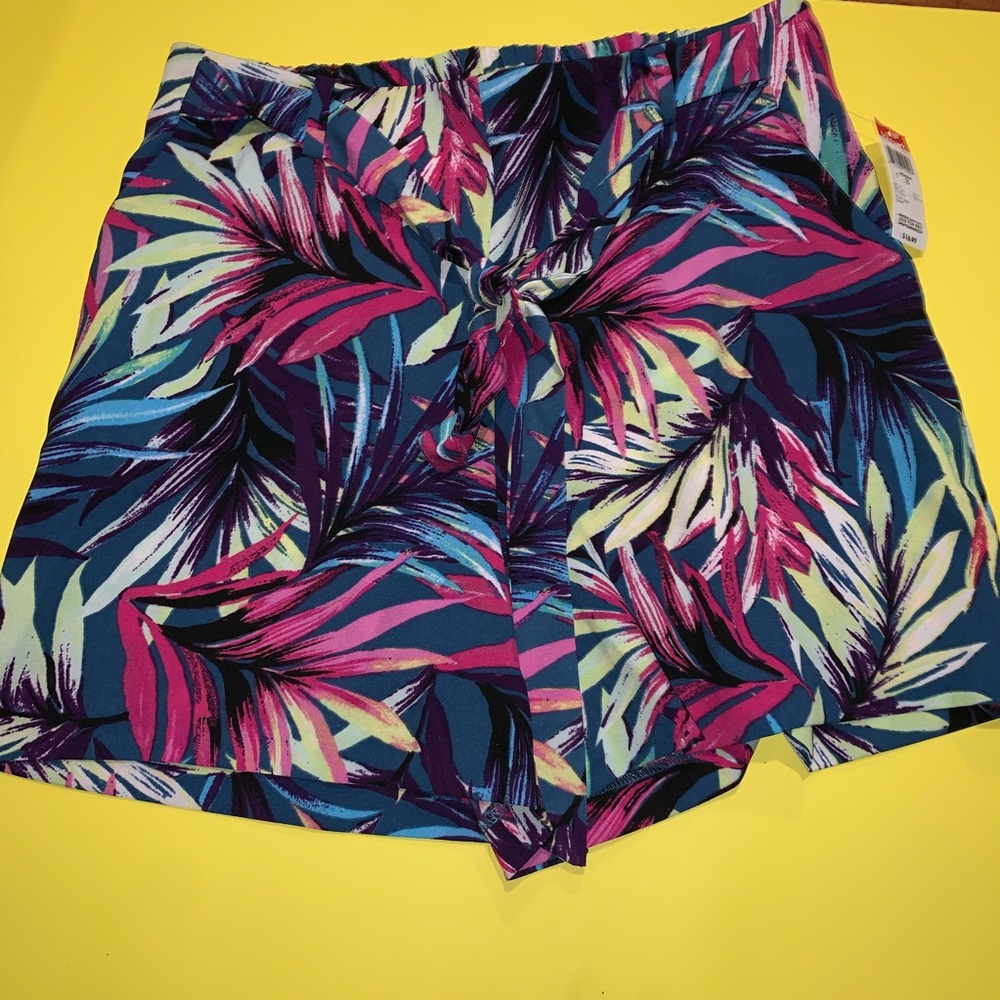 Fashion shorts nwt